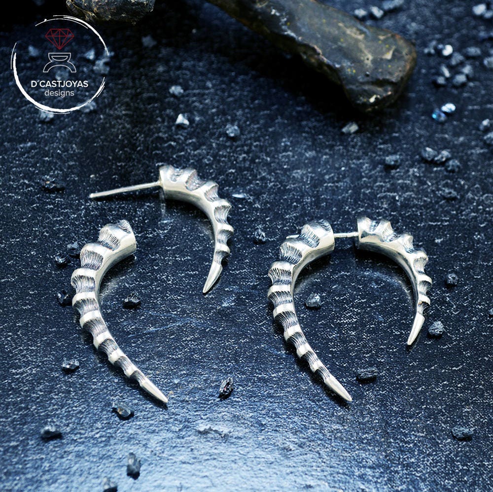 Dragon Horn Silver Hoop Earring, Silver Fake Dilator, Silver Bone Hoop, Silver Horn