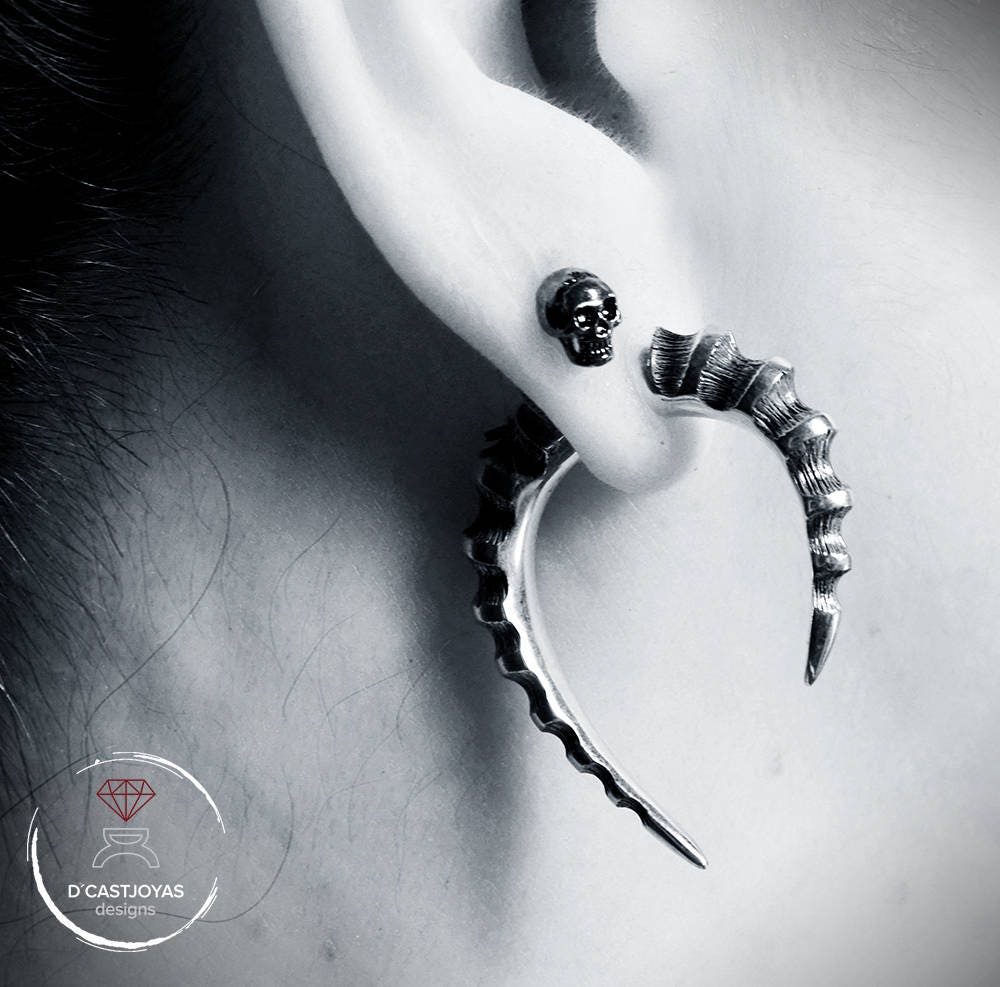 Dragon Horn Silver Hoop Earring, Silver Fake Dilator, Silver Bone Hoop, Silver Horn