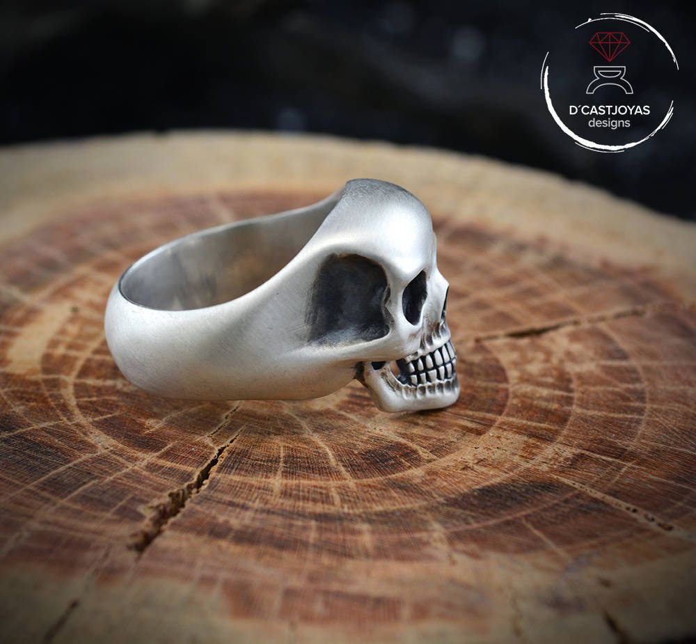 Anillo Calavera Plata 925 maciza, Anillo calavera hombre, Anillo craneo humano, Anillo motero, Hecho a mano, Memento Mori - D´Cast
