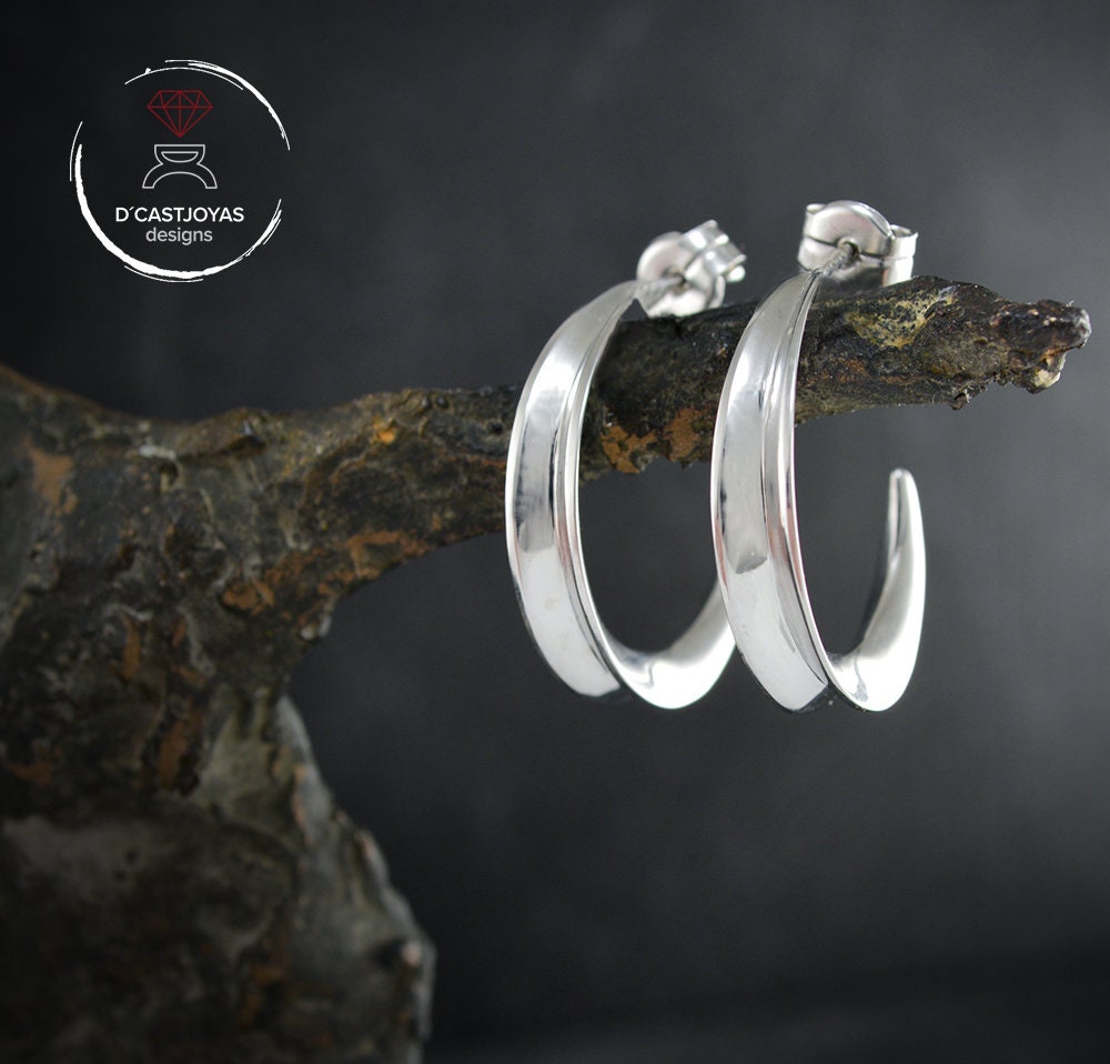 Pendientes media luna, Aros de plata 925, Pendientes Luna creciente,Minimalista, Joyería contemporánea, Estilo urbano, Hecho a mano - D´Cast