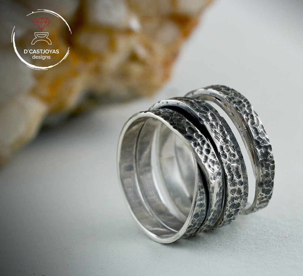 Hammered Continuous Wire Silver Ring, Infinity Band Ring, Infinity Loop Ring, Contemporary Jewelry