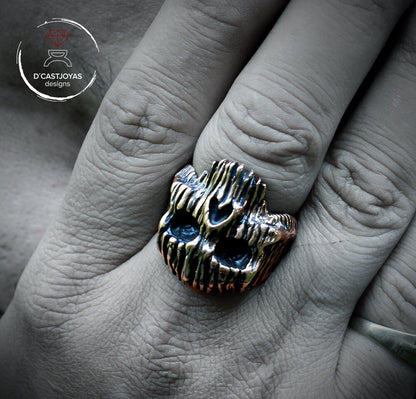 Anillo Calavera bronce macizo, Anillo Texturas corteza de árbol, Anillo calavera del bosque, Joyería para Hombre, Hecho a mano, Memento Mori - D´Cast