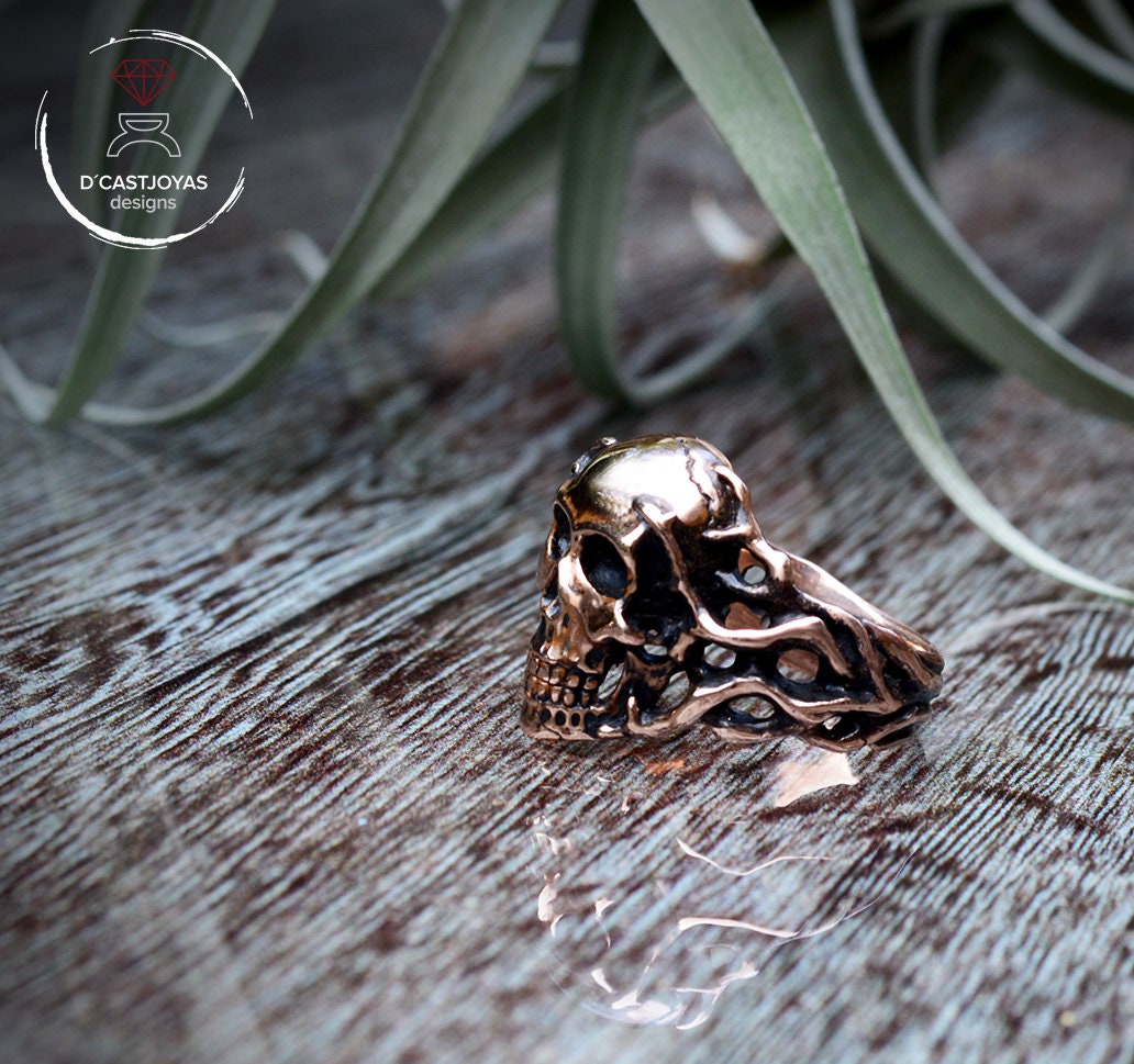 Anillo calavera con tentáculos de bronce - D´Cast
