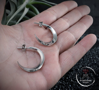 Pendientes media luna, Aros de plata 925, Pendientes Luna creciente,Minimalista, Joyería contemporánea, Estilo urbano, Hecho a mano - D´Cast