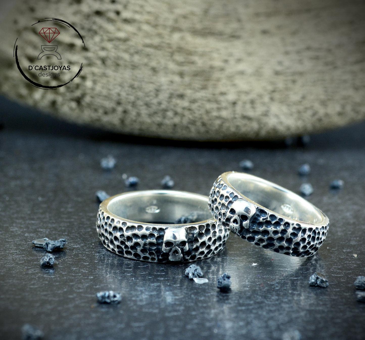 Ring with skull, Hammered silver alliance, Skull alliances, Biker alliances, Gothic alliances, Punk girlfriend gift