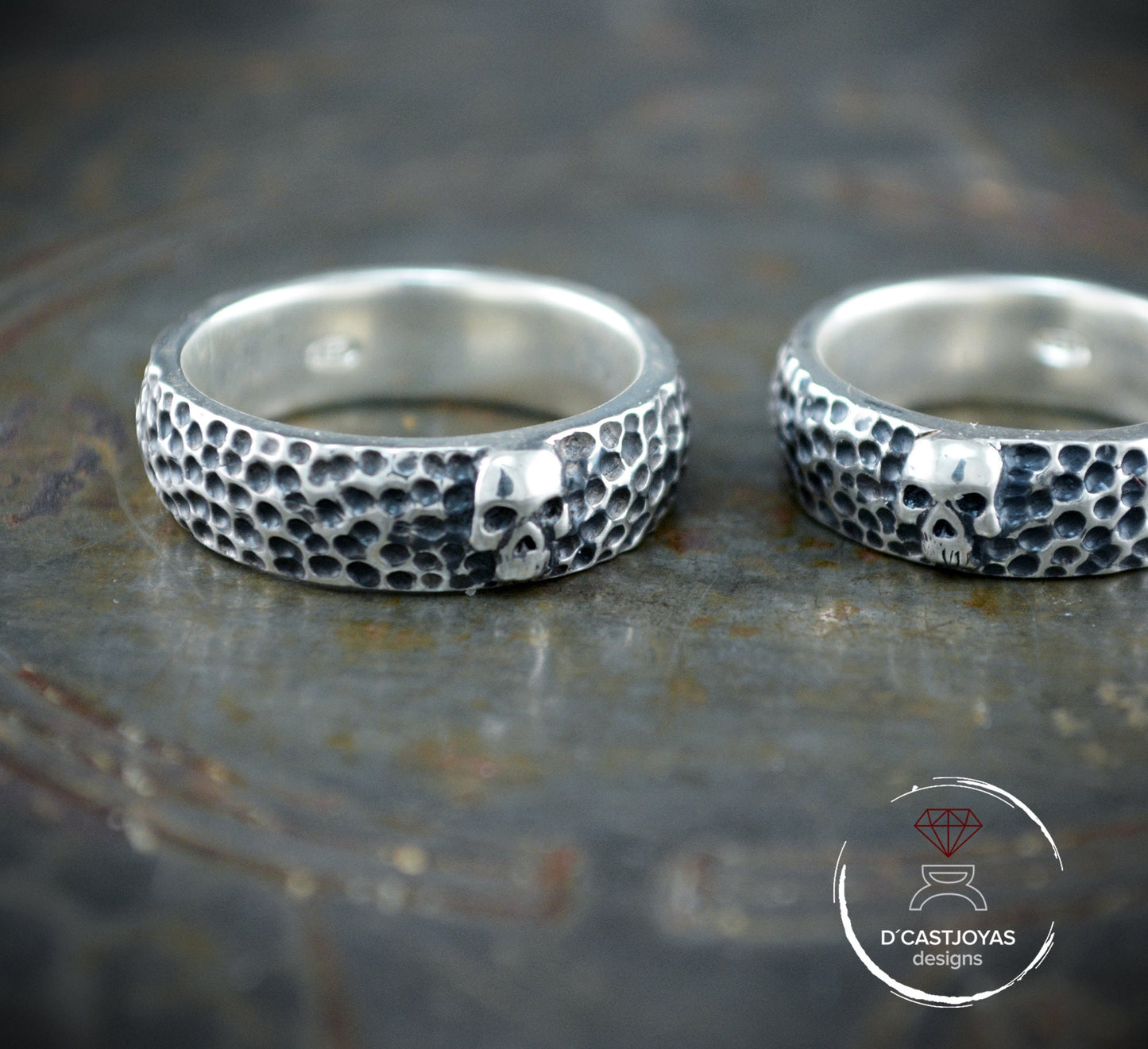 Ring with skull, Hammered silver alliance, Skull alliances, Biker alliances, Gothic alliances, Punk girlfriend gift