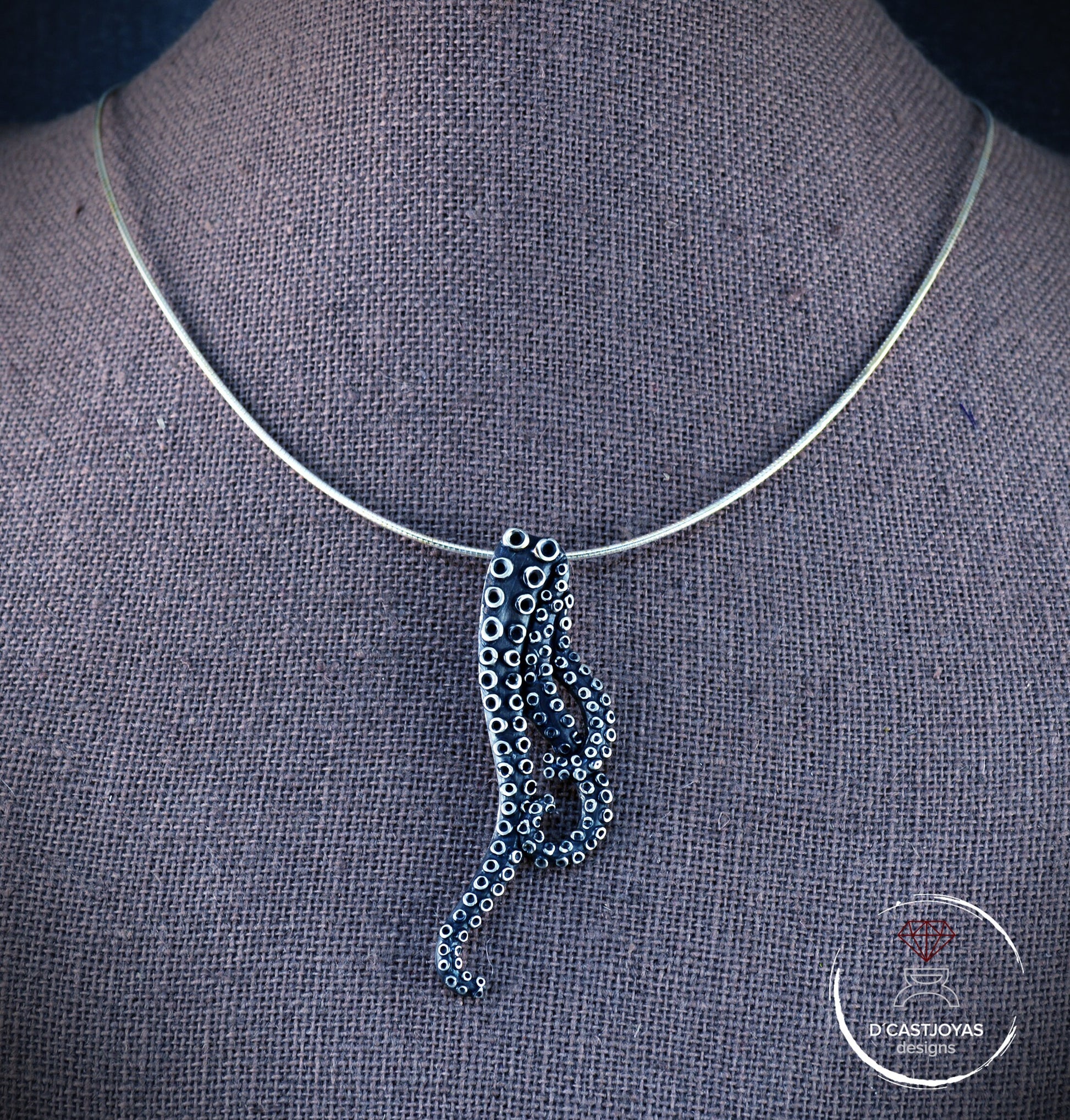 Pulpo Colgante de plata 925, Collar de pulpo tentáculos, Joyas oceánicas, Colgante artesanal - D´Cast