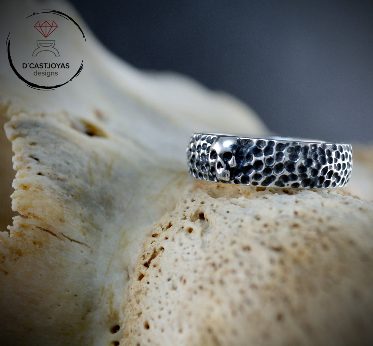 Ring with skull, Hammered silver alliance, Skull alliances, Biker alliances, Gothic alliances, Punk girlfriend gift