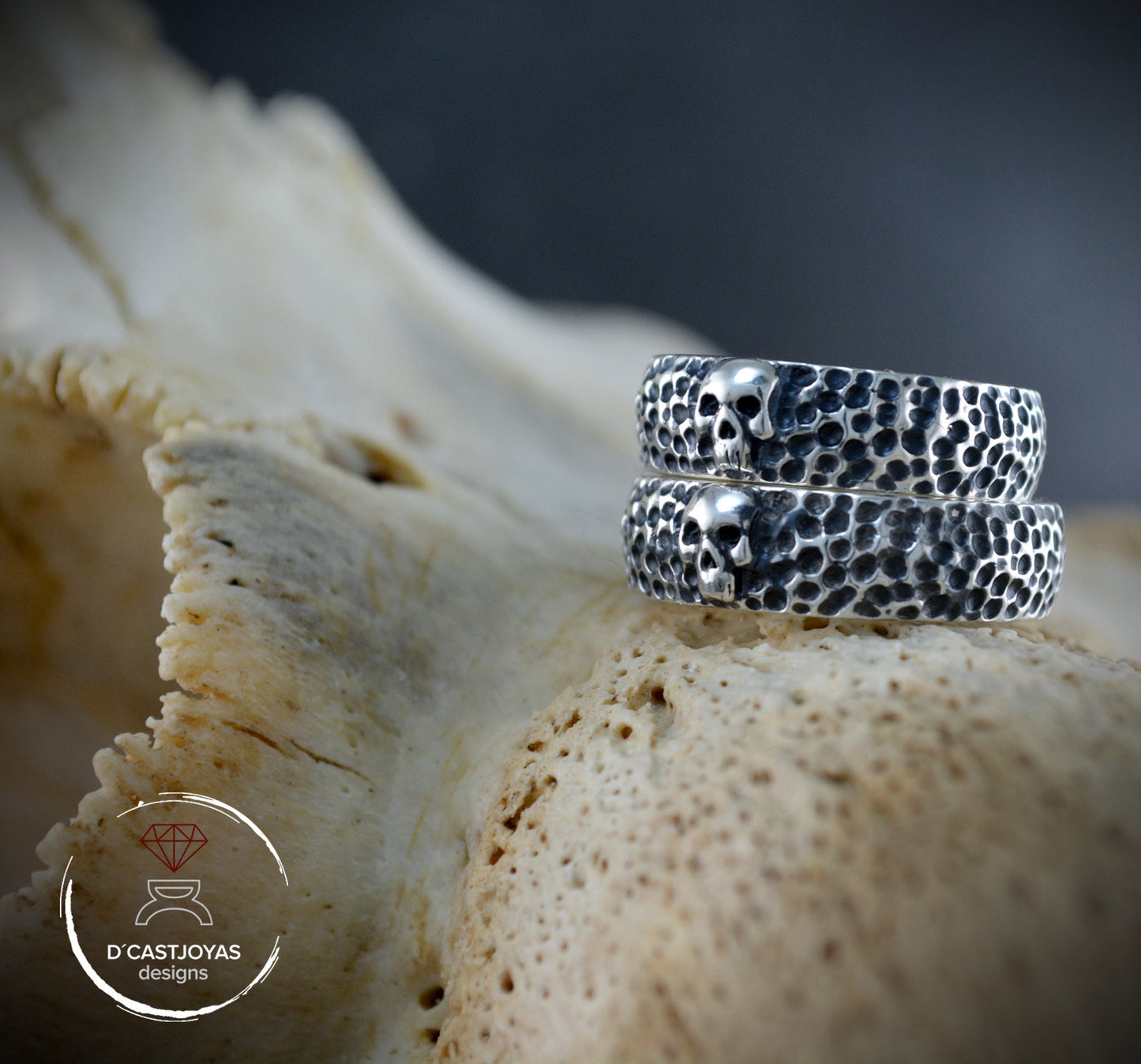 Ring with skull, Hammered silver alliance, Skull alliances, Biker alliances, Gothic alliances, Punk girlfriend gift