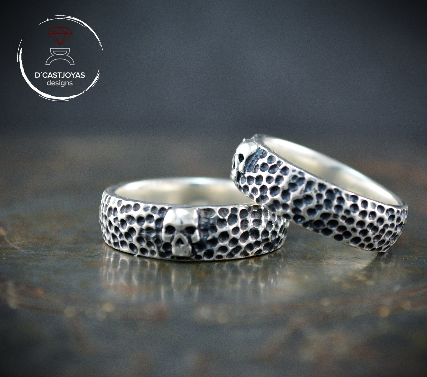 Ring with skull, Hammered silver alliance, Skull alliances, Biker alliances, Gothic alliances, Punk girlfriend gift