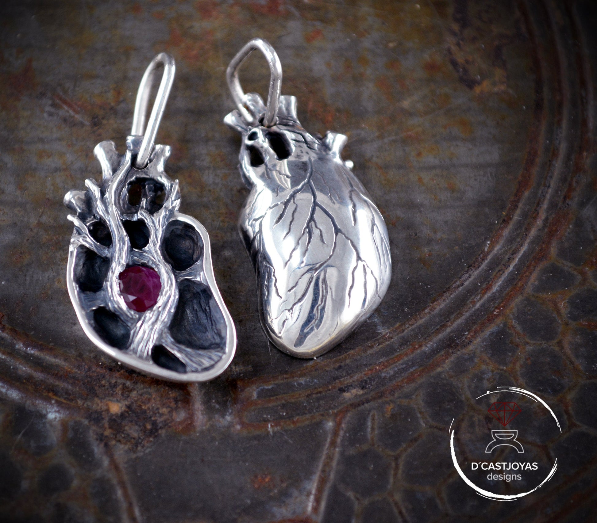 Pareja de medios corazones con con piedra natural para parejas, Colgante de corazón humano - D´Cast