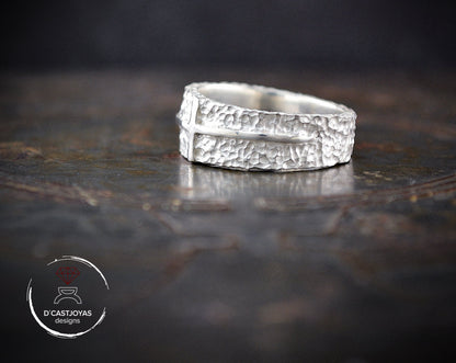 Rustic hammered 925 silver band, Wide hammered wedding band with cross, Men's wedding band, Handmade wedding band, Cool Christmas gift