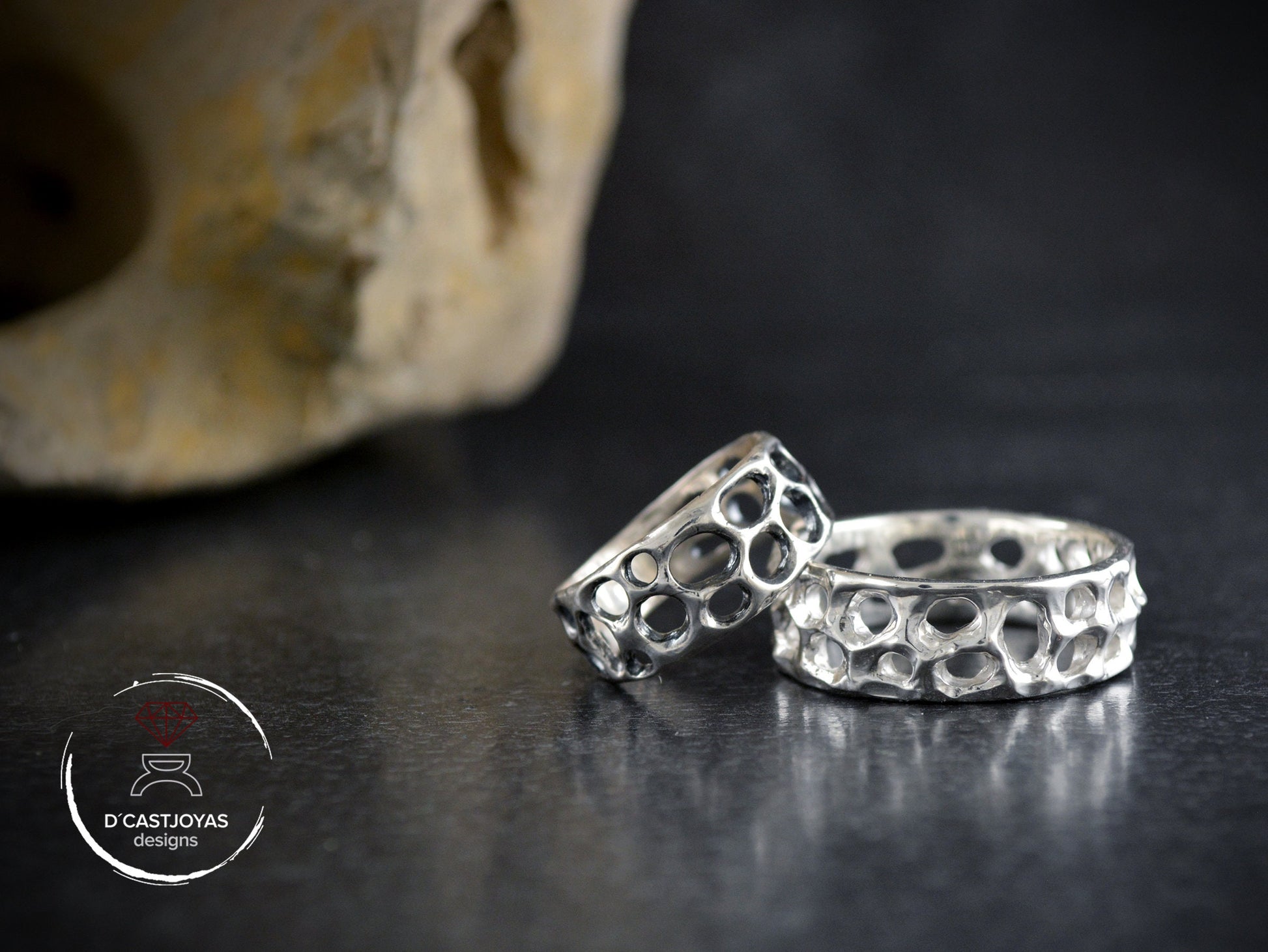 Alianza erosión hecho a mano en plata de ley, Anillo de banda inspirado en los corales - D´Cast