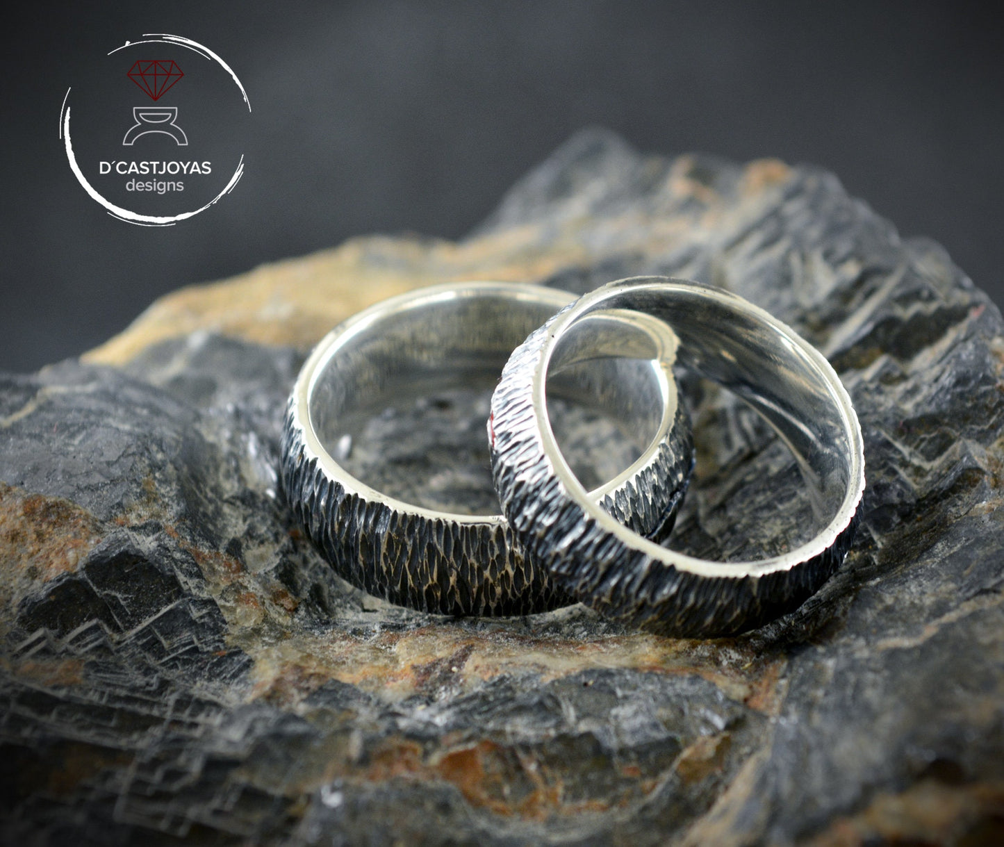 Conjunto alianzas rústico, Anillo  banda de latido de plata 925