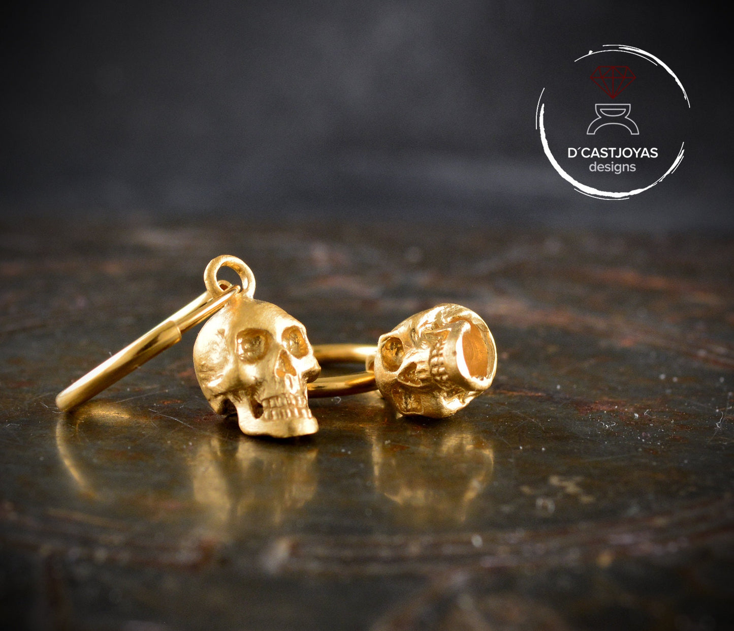 Hoop with skull in sterling silver, Earrings for men and women