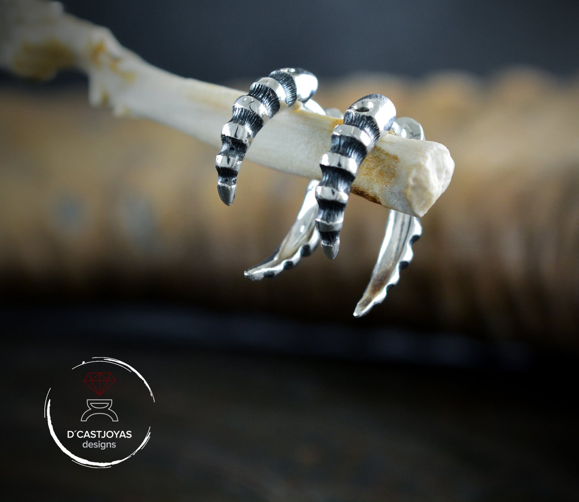 Pendiente de Aro  Plata  pequeño Cuerno Dragón, Falso dilatador plata, Aro hueso plata, Cuerno de plata - D´Cast