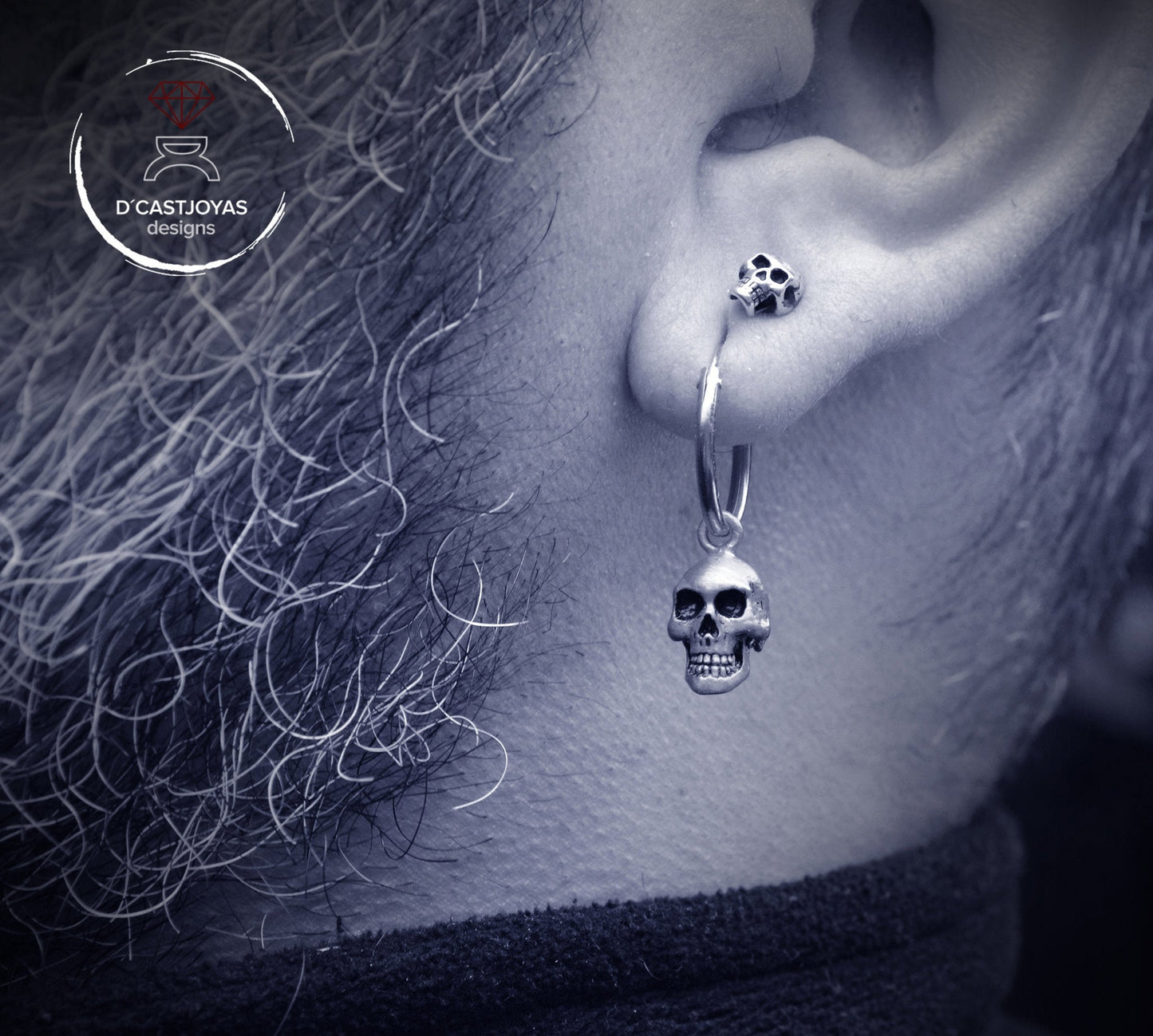 Hoop with skull in sterling silver, Earrings for men and women