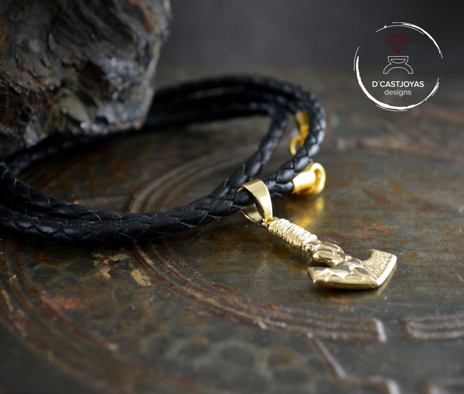 Colgante martillo de Thor hecho a mano en oro solido de 14k y 18k , Mjolnir,  Colgante vikingo - D´Cast