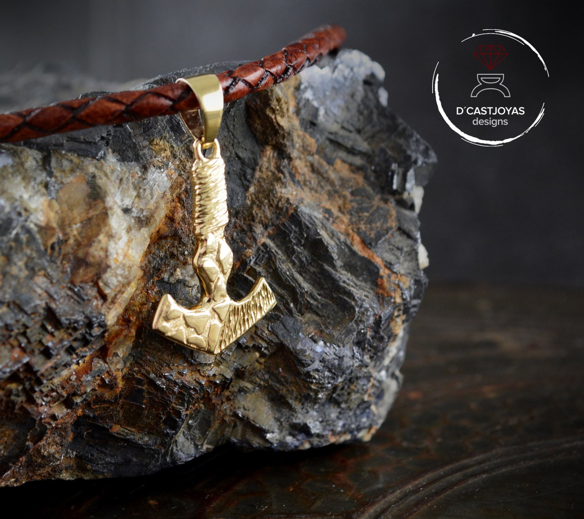 Colgante martillo de Thor hecho a mano en oro solido de 14k y 18k , Mjolnir,  Colgante vikingo - D´Cast