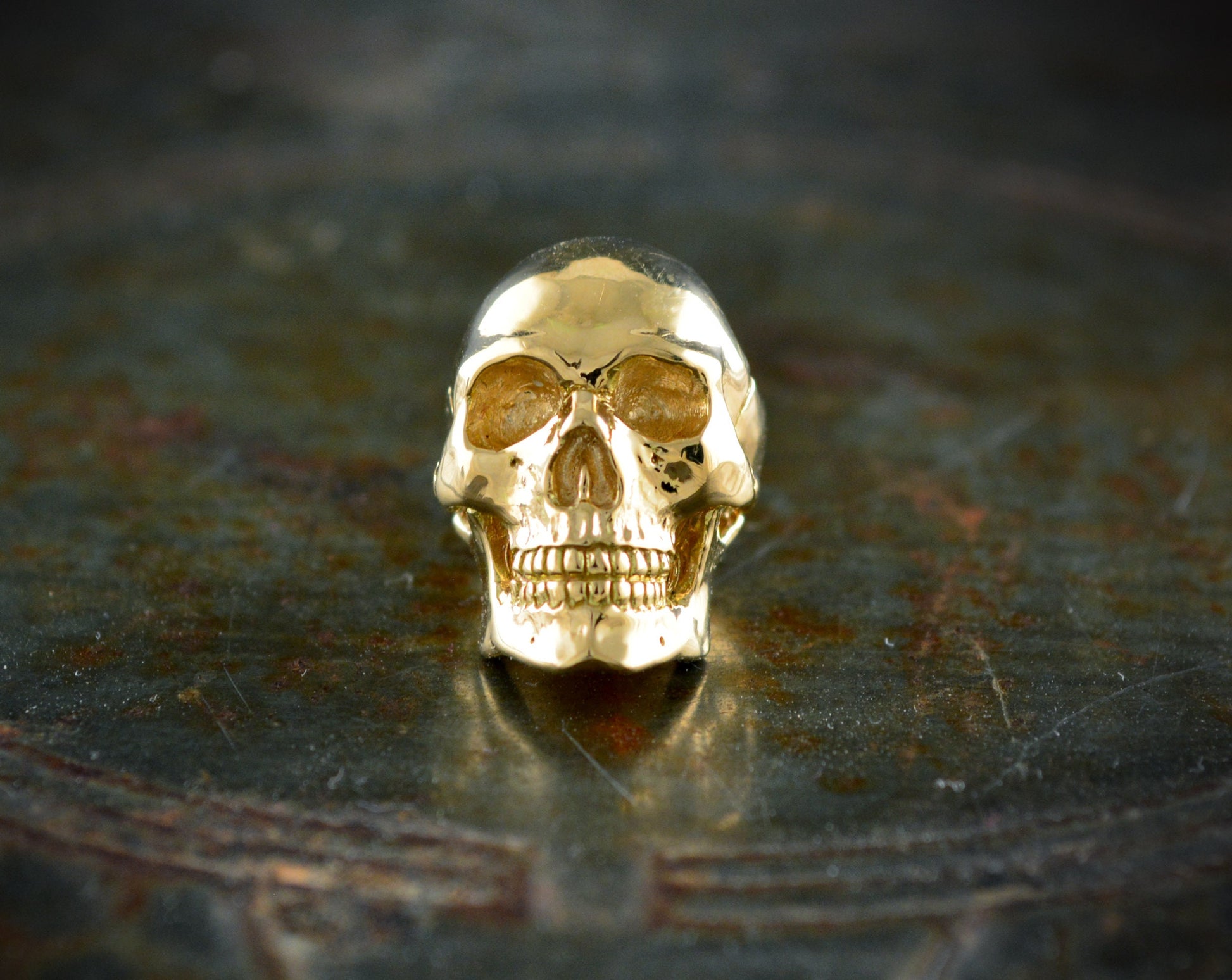Colgante calavera en oro de 10k, 14k o 18k, Memento mori, Craneo humano oro - D´Cast