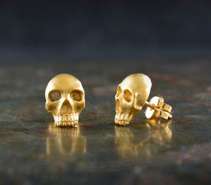 Memento mori skull earrings in solid sterling silver