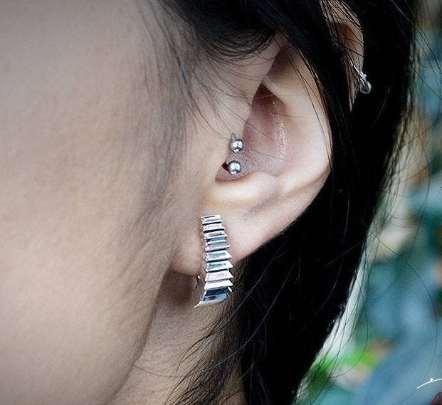 Silver half hoop earrings, Zigzag hoops, Contemporary jewelry, Gift for her, Minimalist style, Handmade earrings