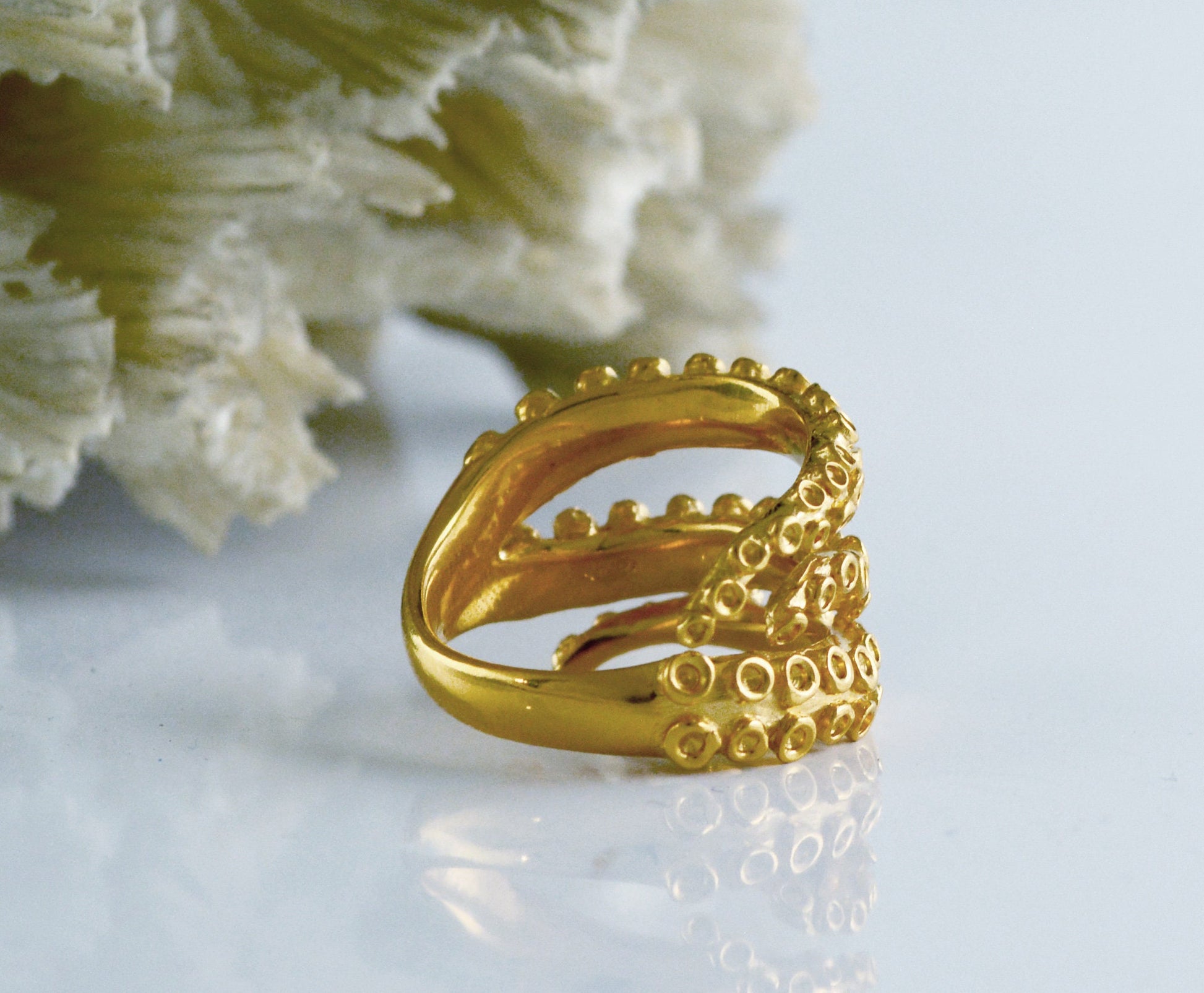 Anillo tentáculos pulpo chapado en oro 22k sobre plata 925y, Anillo ajustable tentáculos , Joyería del mar - D´Cast