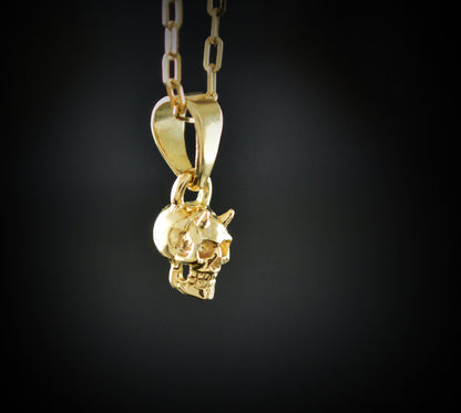 Winziger Dämonenschädel-Anhänger aus 14-karätigem und 18-karätigem Gold, einzigartiges Geschenk für Halloween