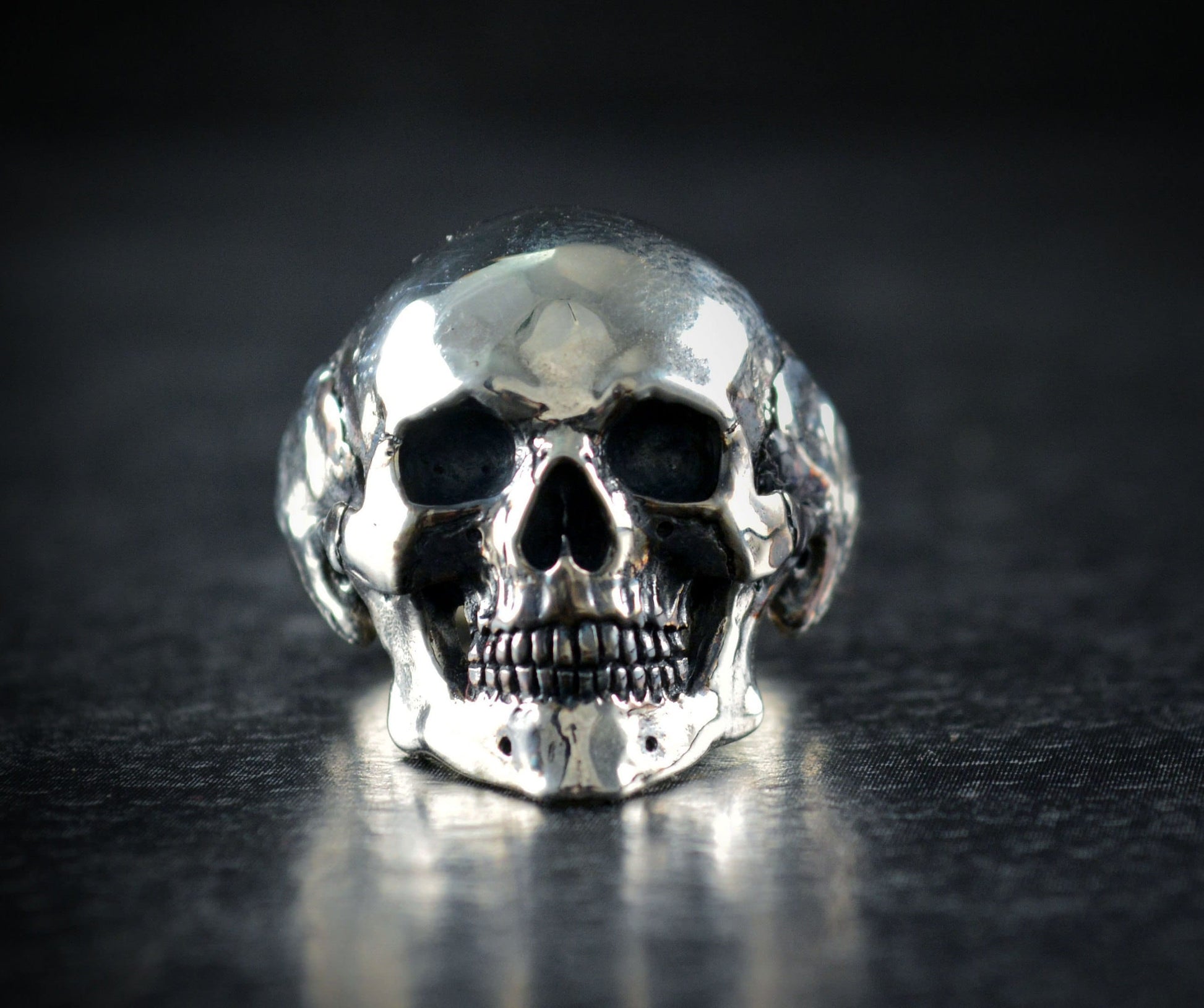 Anillo calavera completa de plata de ley maciza, Craneo humano realista, Joyería de motorista, Rock and Roll, Memento mori - D´Cast