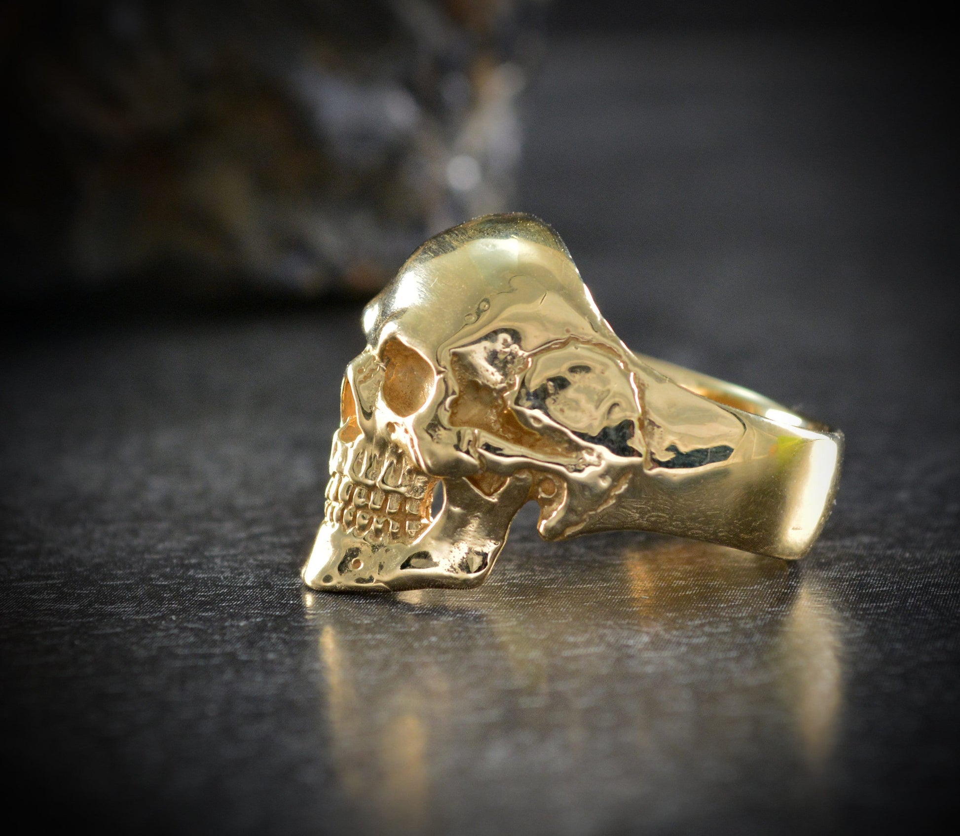 anillo calavera humana de oro,  anillo Calavera hecha amano en oro 10k, 14k o 18k, Anillo memento mori - D´Cast