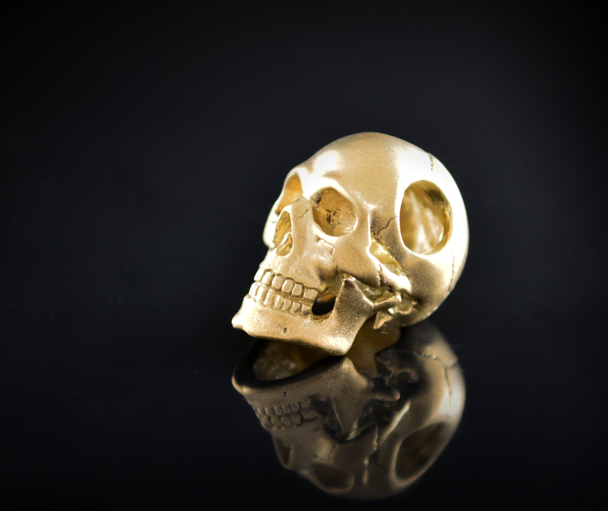 Colgante calavera en oro de 10k, 14k o 18k, Memento mori, Craneo humano oro - D´Cast