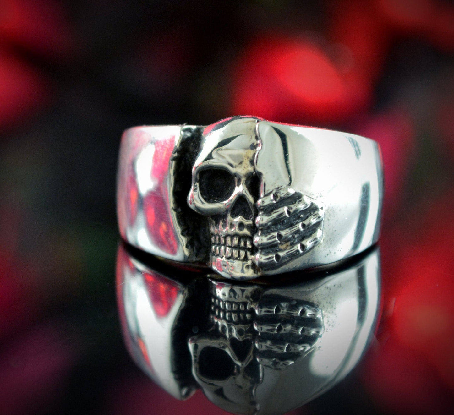 Anillo calavera Winter is coming grande