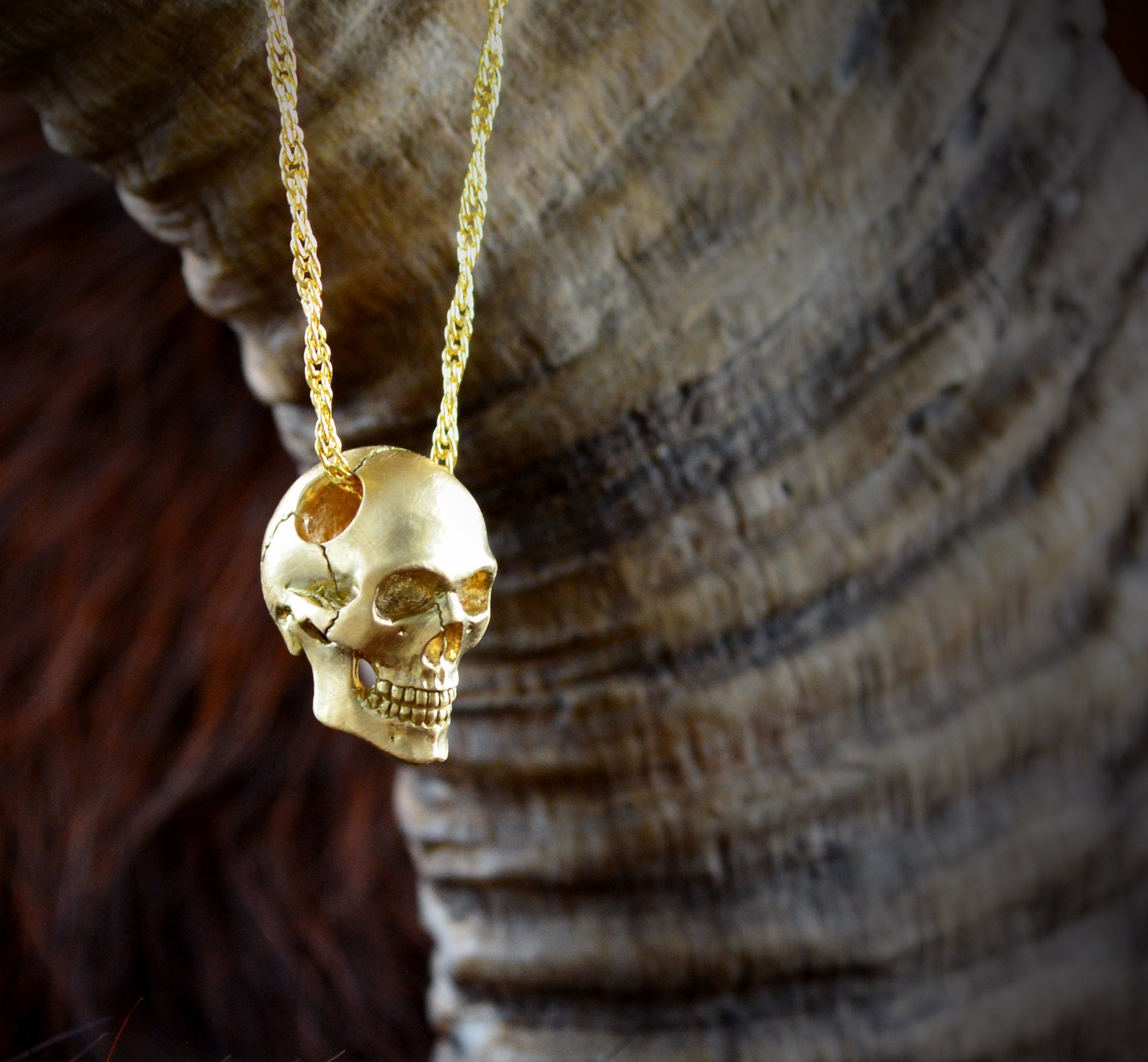 Colgante calavera en oro de 10k, 14k o 18k, Memento mori, Craneo humano oro - D´Cast