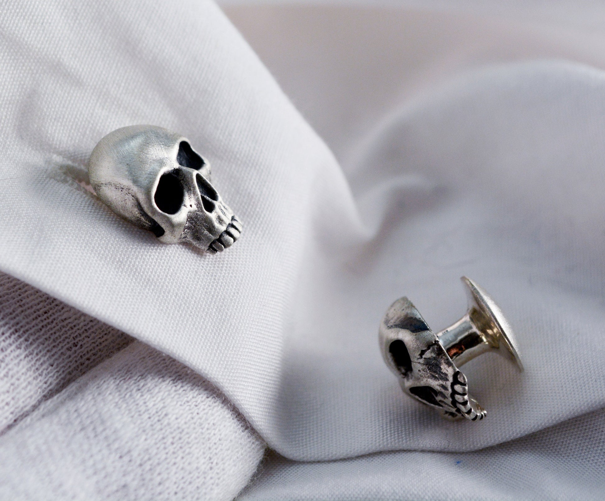 Botones calavera para camisa de esmoquin hechos a mano en plata de ley, Accesorios camisa para boda - D´Cast