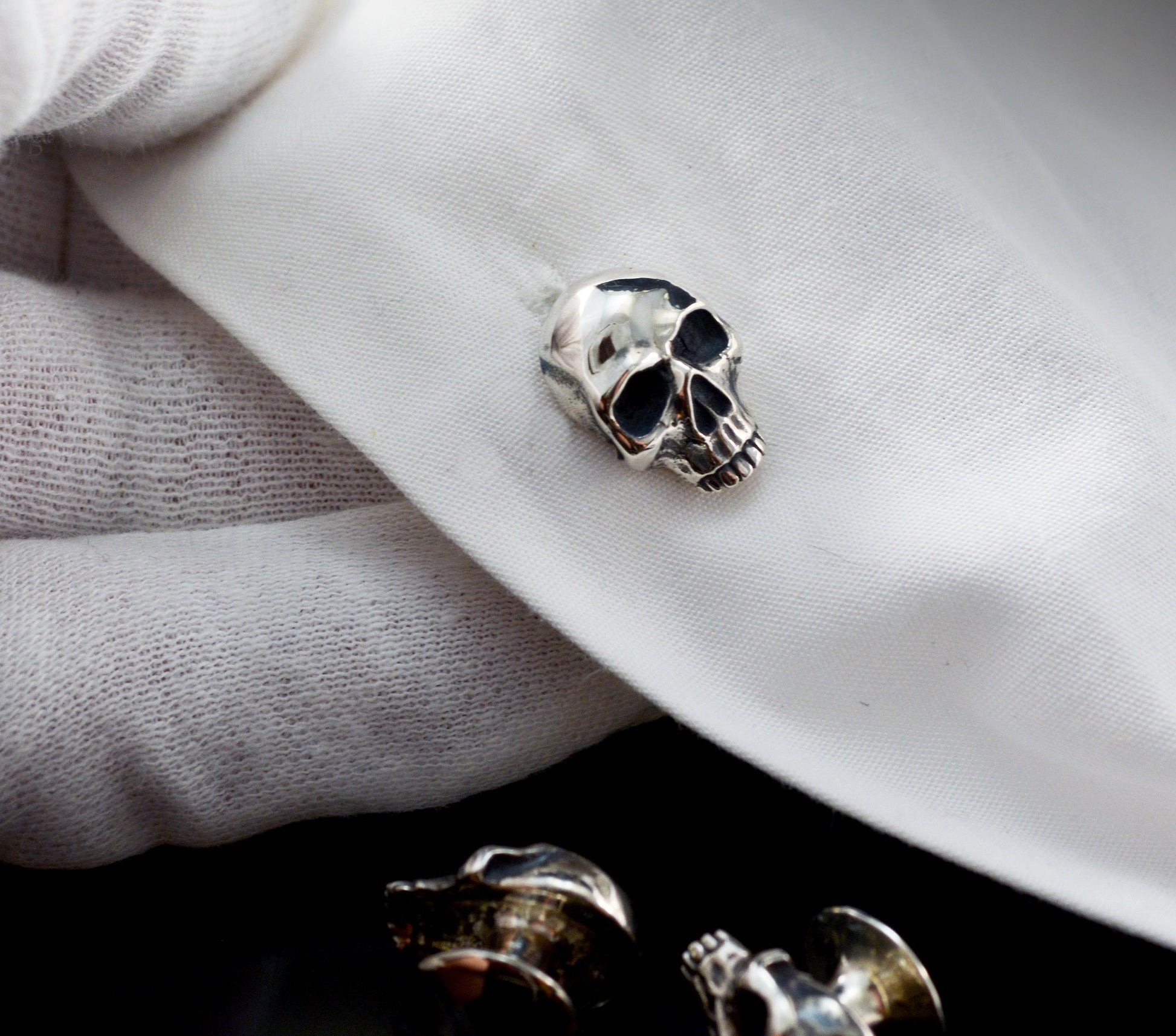 Botones calavera para camisa de esmoquin hechos a mano en plata de ley, Accesorios camisa para boda - D´Cast