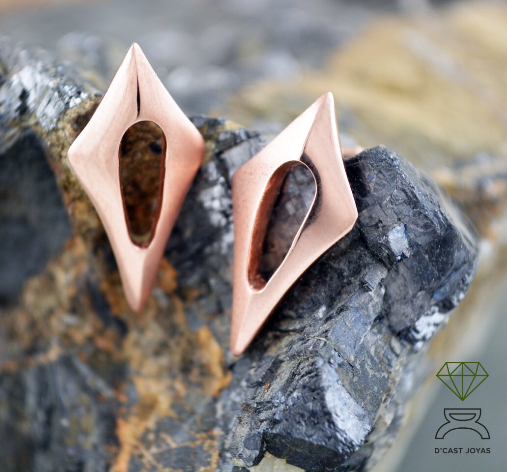 Pendientes  plata dos rombos, Pendientes pequeños plata, Joyería minimalista, rombo oro rosa, Pendiente artesanal - D´Cast