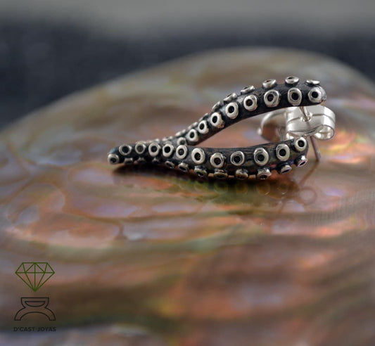 Pendiente plata tentáculo pulpo, Pendiente artesanal pulpo, Joyería del mar, Pendientes pulpo, Estilo Boho, Joyería unisex - D´Cast